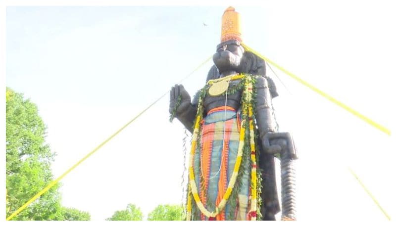 Recite Hanuman Chalisa till August 5 to end coronavirus: BJP MP Pragya Thakur