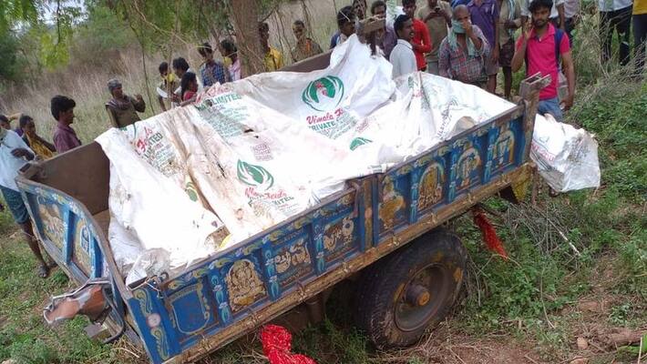five dead in a road accident in krishna district five dead in a road accident in krishna district