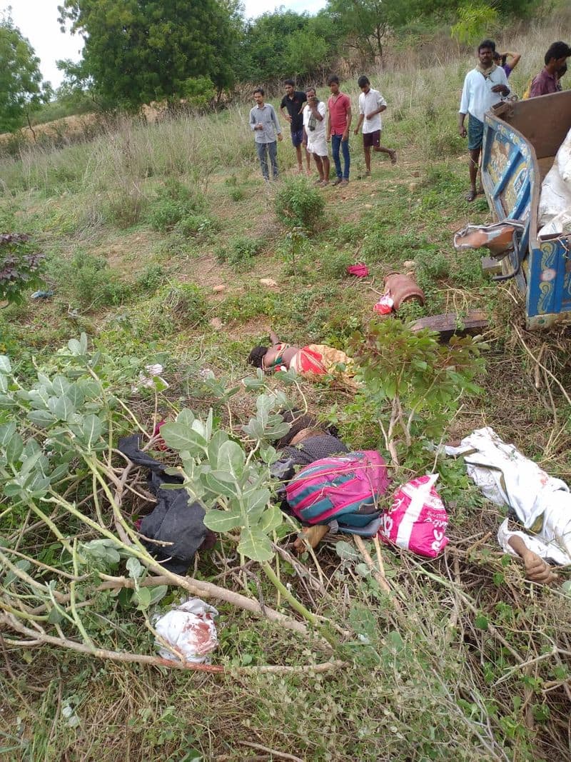 five dead in a road accident in krishna district