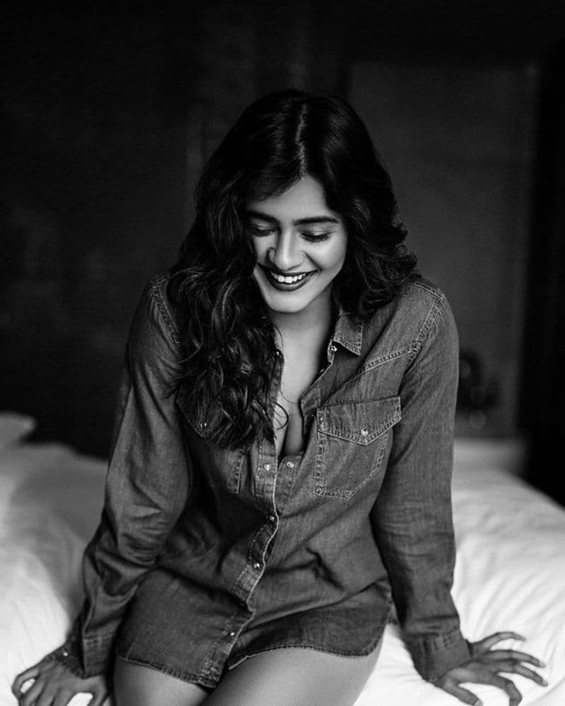 Hebah Patel latest Photo Shoot with out makeup look