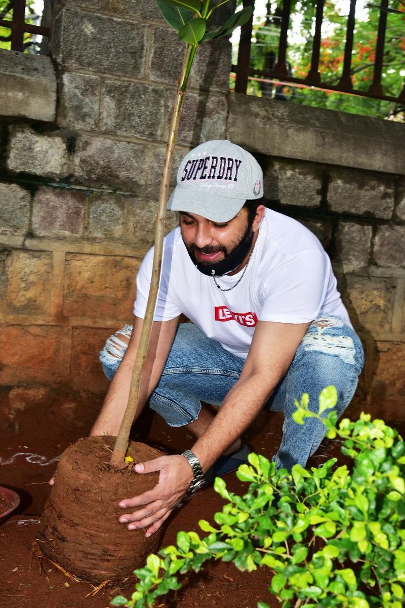 Hearo vishwak sen takes up Green India Challenge