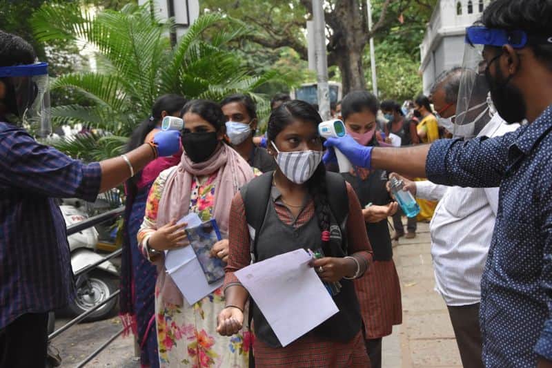 Amid rise in coronavirus cases, Karnataka to conduct SSLC exams from June 25