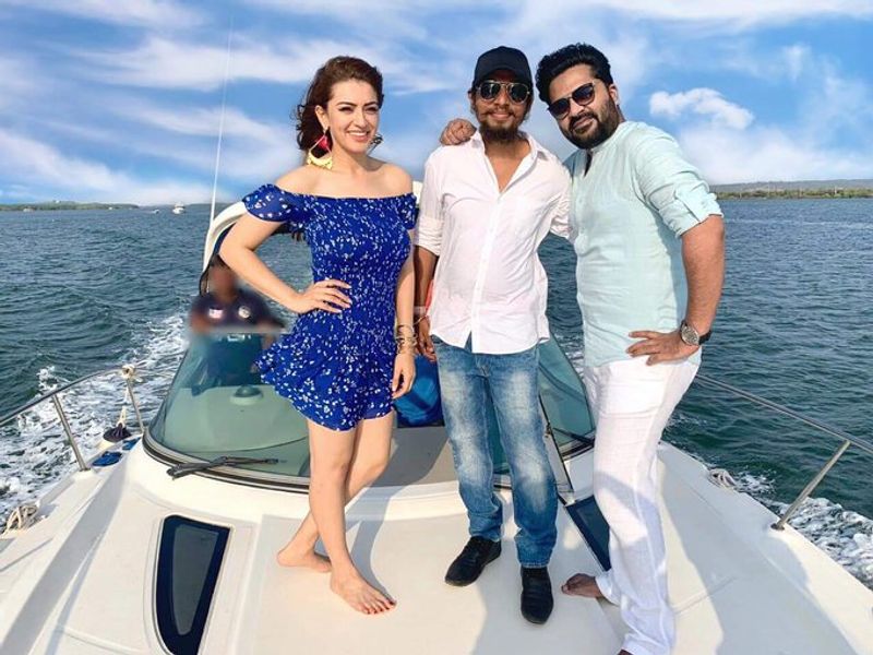 அதனால் தான் முன்னணி நடிகர்கள் படங்களில் நடிப்பதை குறைத்து விட்டு, கதாநாயகிக்கு முக்கியத்துவம் உள்ள படங்களை மட்டுமே அதிகளவில் தேர்வு செய்து நடித்து வருகிறார். 
