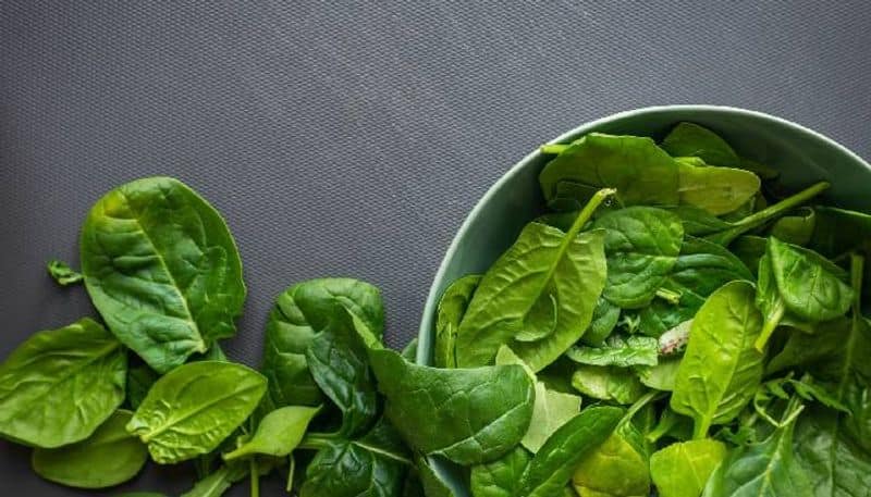 Spinach for the growth of  hair