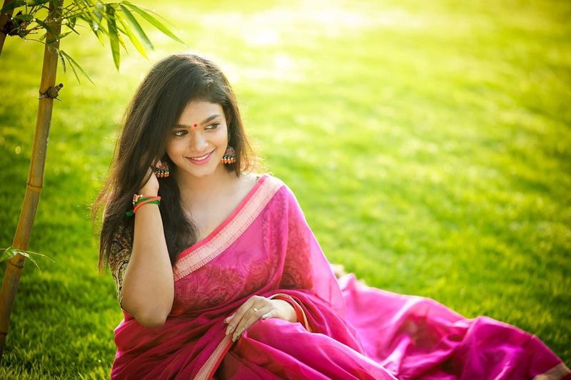 சீரியல் நடிகை நட்சத்திரவா இது இவ்ளோ அழகா மாறிட்டாங்களே 