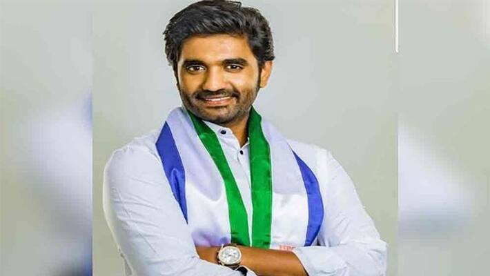 MP Bharat followers protest at boats control room in Rajahmundry MP Bharat followers protest at boats control room in Rajahmundry