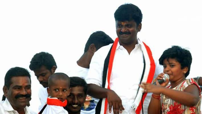 Dizzy dizzy... I carry the volume like Jesus... Vijayabaskar who melts..! Dizzy dizzy... I carry the volume like Jesus... Vijayabaskar who melts..!