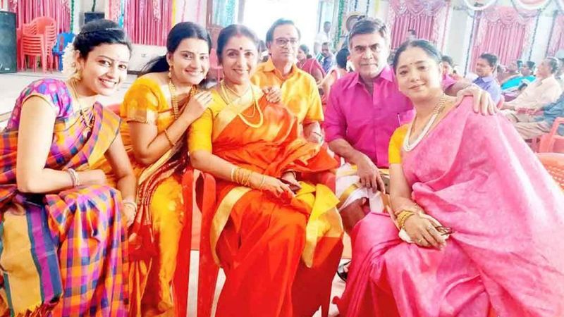 இதையடுத்து அதிரடி மாற்றமாக சன் தொலைக்காட்சியில் ரசிகர்களின் மனம் கவர்ந்த “அழகு” சீரியலில் அதிரடி மாற்றம் செய்யப்பட்டுள்ளது. 