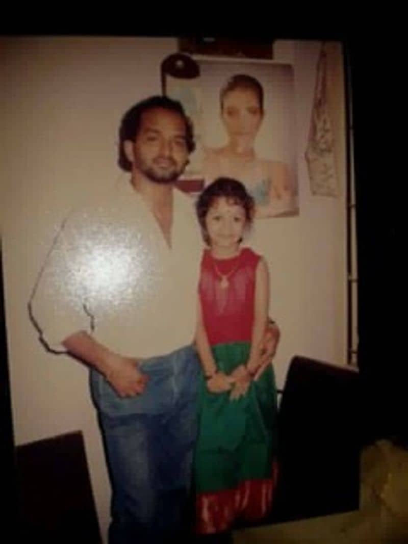அப்பாவுடன் சிறு வயதில் பல்லவி... அரிய புகைப்படம் 