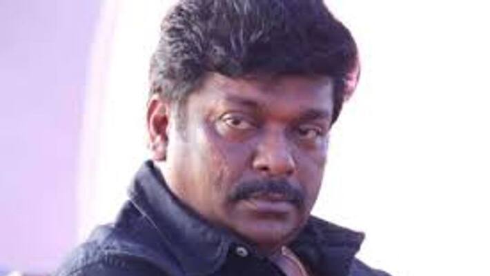 Parthiban similar shoe film award .. Udayanithistalin who expressed regret for DMK MP Senthilkumar.! Parthiban similar shoe film award .. Udayanithistalin who expressed regret for DMK MP Senthilkumar.!