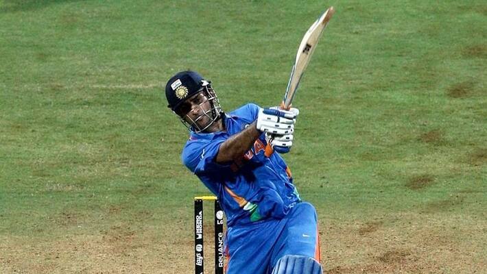 Sunil Gavaskar says he would watch Dhonis six in his last moments Sunil Gavaskar says he would watch Dhonis six in his last moments