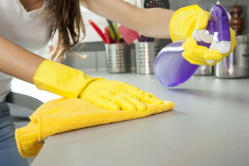 how to clean kitchen