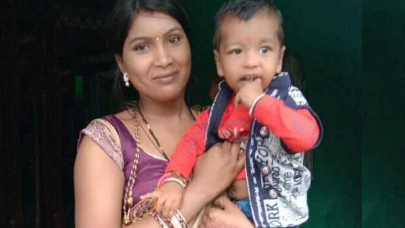सिपाही के खौफनाक कदम की वजह से चार साल बच्ची के सिर से माता-पिता दोनों का साया उठ गया।