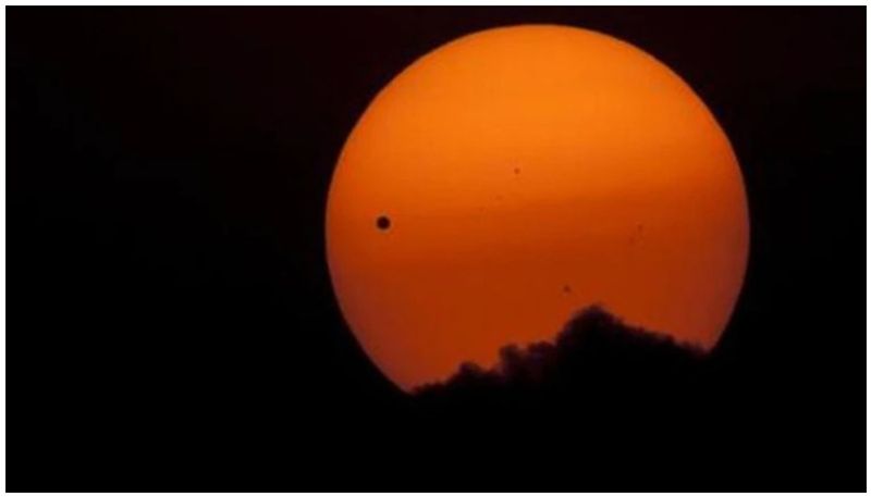 Venus transit on 23 October 4 Zodiac chance to face problem BDD