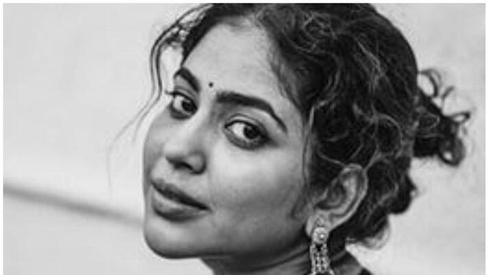 Artist Srindha share her photo Artist Srindha share her photo