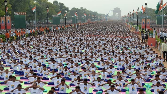 Internation Yoga day theme is decided every year, Know which theme is for which year DHA Internation Yoga day theme is decided every year, Know which theme is for which year DHA