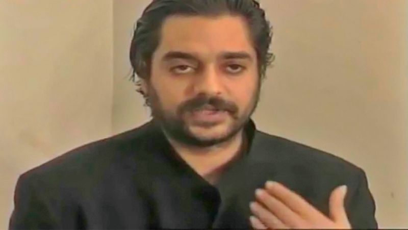 जब चंद्रचूड ने मना कर दिया तो मुझे थोड़ा बुरा भी लगा। क्योंकि अगर मना ही करना था तो पहले ही मुझे बता देते, इससे मेरे दो घंटे ट्रैवलिंग के बच जाते।