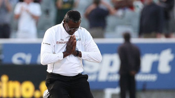 umpire steve bucknor agrees his 2 mistakes costs the match of australia vs india 2008 sydney test umpire steve bucknor agrees his 2 mistakes costs the match of australia vs india 2008 sydney test