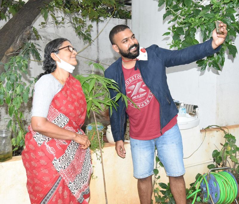 Tharun Bhascker Accepts Green India Challenge