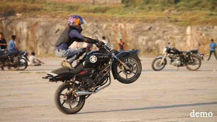 Raipur bike stunts, bikers fined for dangerous races, girls also included in bikers kpa Raipur bike stunts, bikers fined for dangerous races, girls also included in bikers kpa