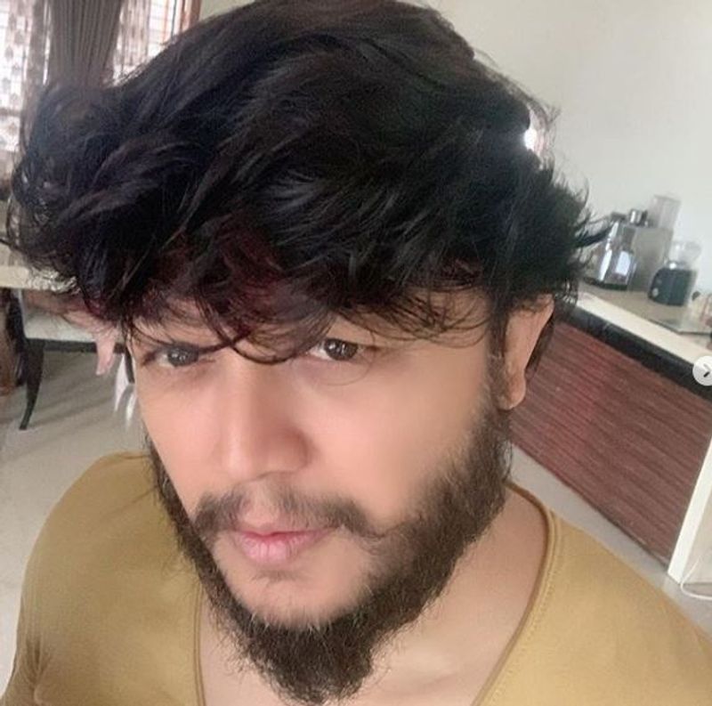 ಯೋಗರಾಜ್ ಭಟ್ ನಿರ್ದೇಶನದ ‘ಗಾಳಿಪಟ 2’ ಚಿತ್ರದ ಶೂಟಿಂಗ್ ಕೂಡ ನಿಂತಿದೆ. ವಿದೇಶದಲ್ಲೇ 42 ದಿನ ಚಿತ್ರೀಕರಣದ ಪ್ಲಾನ್ ಈ ಚಿತ್ರದ್ದು.