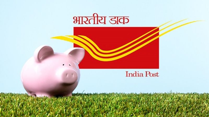 कौन खोल सकता है अकाउंट
इस स्कीम में कोई भी वयस्क नागारिक अकाउंट खोल सकता है। जॉइंट अकाउंट भी खोला जा सकता है। नाबालिग और मानसिक रूप से कमजोर लोगों के नाम पर उनके अभिभावक खाता खोल सकते हैं।