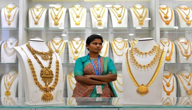 The price of gold has sharply declined straight 5th day: check rate in chennai, trichy, kovai and vellore