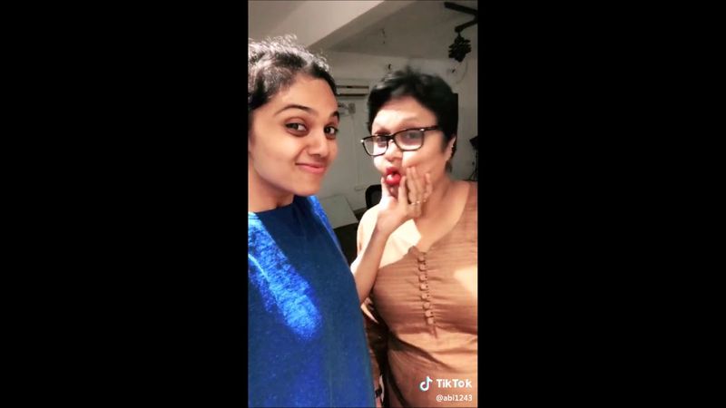 நடிகை அனுராதாவின் மகள் தான் அபிநய ஸ்ரீ 