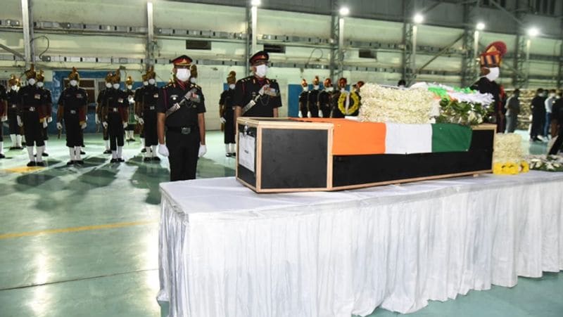 दूसरी झड़प में कर्नल बाबू को सिर में पत्थर लगा था। इसके बाद वे नदी में गिर गए। कर्नल बाबू के शहीद होने के बाद भारतीय सैनिक चीन पर टूट पड़े। लेकिन घाटी सकरी होने के चलते दोनों देशों के कई जवान नदी में गिर गए।
