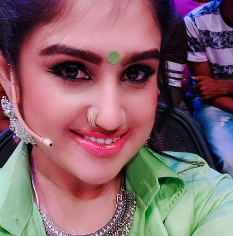 ಪೌಲ್ ತಮಿಳು, ಬಾಲಿವುಡ್ ಹಾಗೂ ಹಾಲಿವುಡ್ ಚಿತ್ರರಂಗದಲ್ಲಿ VFX ತಂತ್ರಜ್ಞನಾಗಿ ಕೆಲಸ ಮಾಡುತ್ತಿದ್ದಾರೆ.