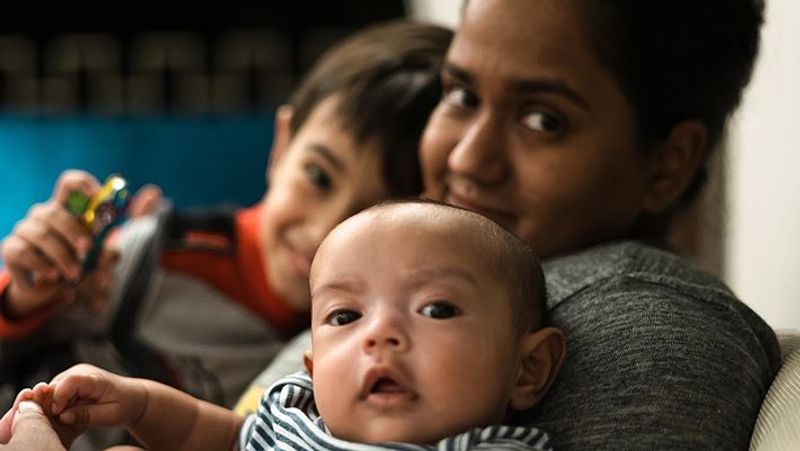 खबरों की मानें तो अर्पिता परिवार के साथ अनिल शर्मा के नए मकान में रह रही हैं। उपायुक्त मंडी ऋग्वेद ठाकुर ने कहा कि प्रशासन की मंजूरी के बाद आयुष, अर्पिता और उनके दो बच्चे मंडी पहुंचे हैं। चंडीगढ़ से परिवार हेलीकॉप्टर से पहुंचा।