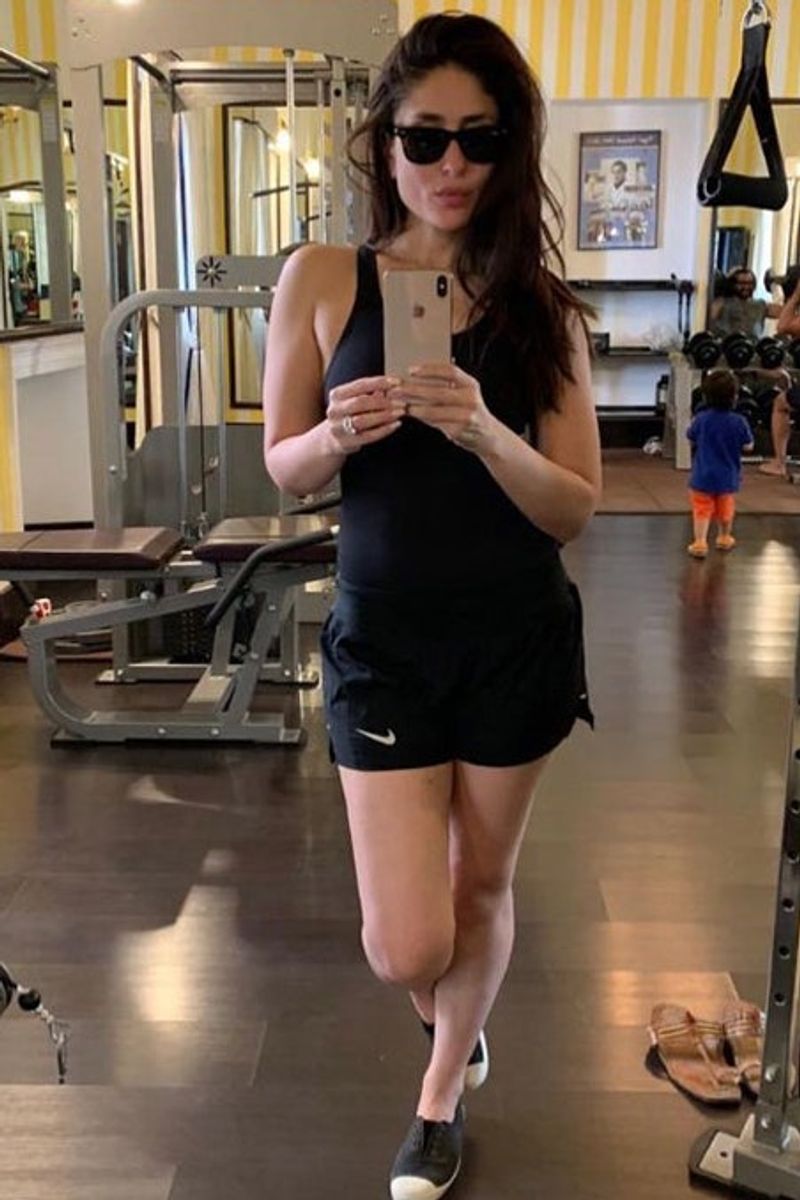 Kareena Kapoor Khan practising these difficult yoga asanas