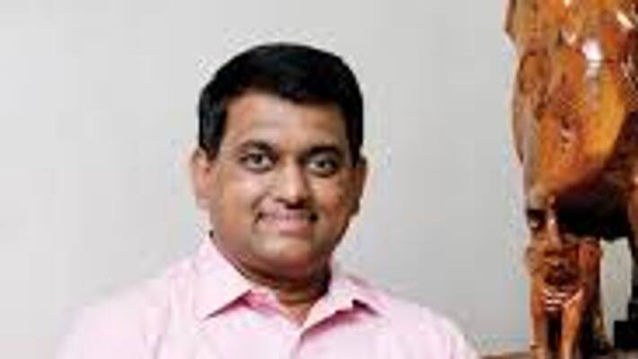 Madurai Sudden change of Corona special officer.! Ten flying forces intensify throughout the district. !! Madurai Sudden change of Corona special officer.! Ten flying forces intensify throughout the district. !!
