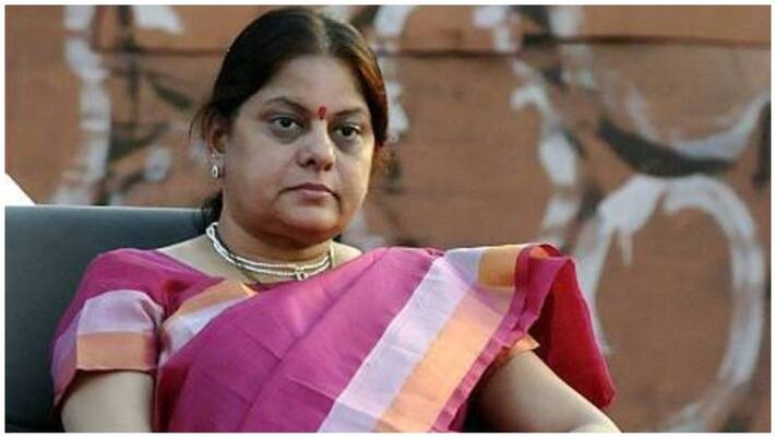 Amit Shah's wife to raise 50 lakhs against China Amit Shah's wife to raise 50 lakhs against China