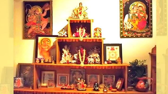 Immediately remove these 5 things from your Pooja ghar and keep these 7 things, you will become rich bpsb Immediately remove these 5 things from your Pooja ghar and keep these 7 things, you will become rich bpsb