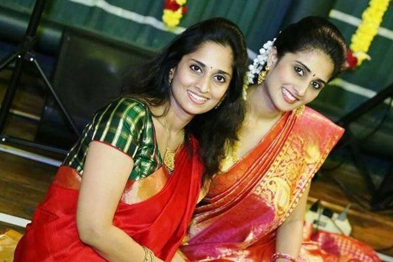 ஷாலினி மற்றும் ஷாம்லி இருவரும் சிறுவயதில் இருந்து நடித்து கொண்டு இருக்கிறார்கள் ஷாலினி அஜித் உடன் சேர்ந்து அமர்க்களம் படம் பணியாற்றிருப்பார்கள் அதனை தொடர்ந்து ஷாம்லி கண்டு கொண்டேன் படத்தில் ஒரு வேடத்தில் வருவாங்க ஷாம்லி 