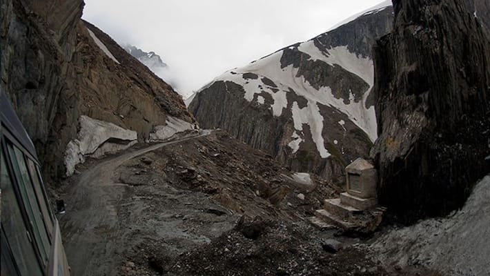 amid ladakh face off Chinese army build road bridges prepare for winter bsm amid ladakh face off Chinese army build road bridges prepare for winter bsm