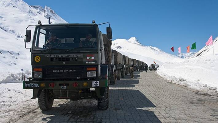 2 CRPF Soldiers Killed In Terror Attack On Outskirts Of Srinagar lns 2 CRPF Soldiers Killed In Terror Attack On Outskirts Of Srinagar lns