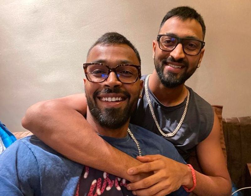 Hardik Pandya s fiance Natasa Stankovic shared bathroom selfie with baby bump