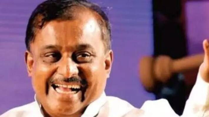 film composer hamsalekha apologizes controversial Statement about pejavara sri rbj film composer hamsalekha apologizes controversial Statement about pejavara sri rbj