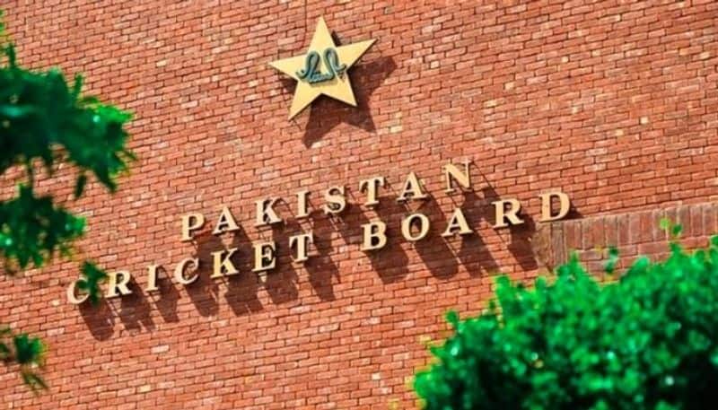 PCB sacks Wahab Riaz and Abdul Razzaq as national selectors following Pakistan's disastrous T20 WC campaign