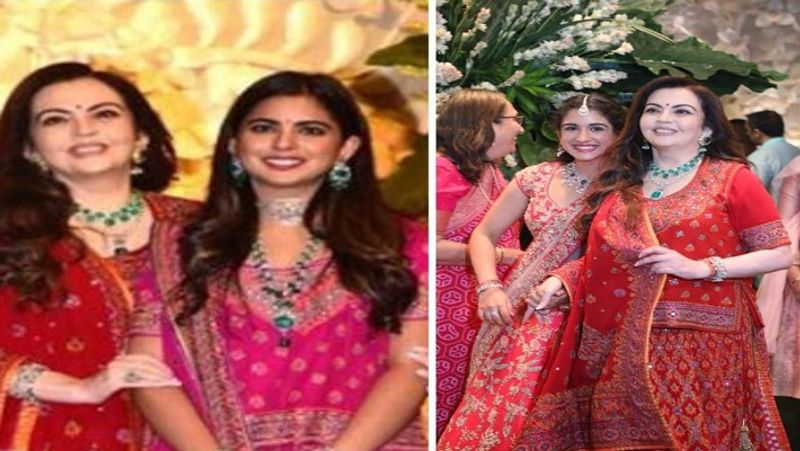 अंबानी परिवार है बेहद आस्थावान
अंबानी परिवार को अपनी परंपरा, पूजा-पाठ और अनुष्ठानों में गहरा विश्वास है। चाहे परिवार में कोई पूजा या अनुष्ठान हो, या वे देश के किसी बड़े मंदिर में दर्शन करने जा रहे हों, फैमिली के लोग पूजा के समय कैसे कपड़े पहनने चाहिए, इसे ध्यान में ही रख कर अपनी ड्रेसेस डिजाइन करवाते हैं। 