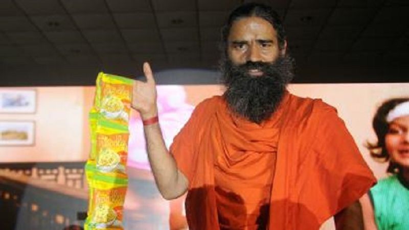 घर से भाग कर गुरुकुल में लिया था दाखिला
हरियाणा के मूल निवासी रामदेव पढ़ाई में अच्छे थे। बचपन में ही उन पर दयानंद सरस्वती की किताब सत्यार्थ प्रकाश का गहरा असर पड़ा। स्वामी दयानंद की शिक्षाओं से वे इतने प्रभावित हुए कि सरकारी स्कूल को छोड़ दिया और घर से भागकर गुरुकुल में दाखिला ले लिया। लेकिन योग की शिक्षा हासिल करने और लोगों को इसका प्रशिक्षण देने के बाद पतंजलि से इन्होंने मैगी जैसे प्रोडक्ट भी बनाए।