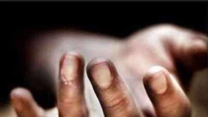 Man Stabbed To Death By Teens For Objecting To Bike Stunts in Delhi Man Stabbed To Death By Teens For Objecting To Bike Stunts in Delhi