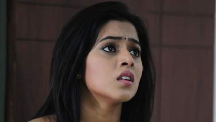4 members arrest for actress poorna issue 4 members arrest for actress poorna issue