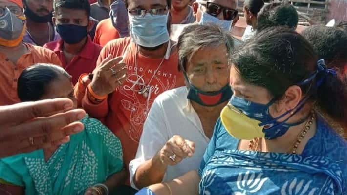 Woman dies, while saving the dignity of her daughter in Howrah Woman dies, while saving the dignity of her daughter in Howrah