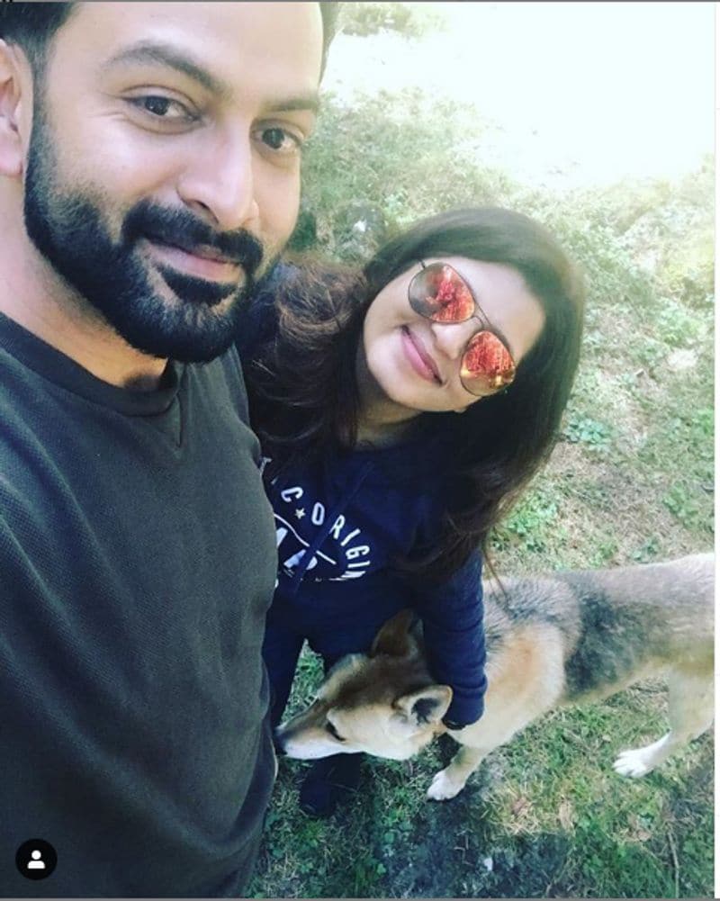 ಮಾಲಿವುಡ್ ನಟ ಪೃಥ್ವಿರಾಜ್ ಸುಕುಮಾರನ್ ಮತ್ತು ಪತ್ನಿ ಸುಪ್ರಿಯಾ ಮೆನನ್ ದಕ್ಷಿಣದ ಮೋಸ್ಟ್ ಫೇವರೇಟ್ ಸ್ಟಾರ್ ದಂಪತಿಗಳಲ್ಲಿ ಒಬ್ಬರು. ಪೃಥ್ವಿರಾಜ್ ಅವರ ಮುಂದಿನ ಚಿತ್ರ ಆಡು ಜೀವಿತಂ ಚಿತ್ರೀಕರಣದ ಸಮಯದಲ್ಲಿ ಜೋರ್ಡಾನ್ನಲ್ಲಿದ್ದಾಗ, ಅವರು ಮತ್ತು ಅವರ ಪತ್ನಿ ಥ್ರೋಬ್ಯಾಕ್ ಫೋಟೋಗಳನ್ನು ಹಂಚಿಕೊಂಡರು. ಇದು ಮನಾಲಿಯಲ್ಲಿ ಕಳೆದ ರಜಾದಿನದ ಫೋಟೋ.