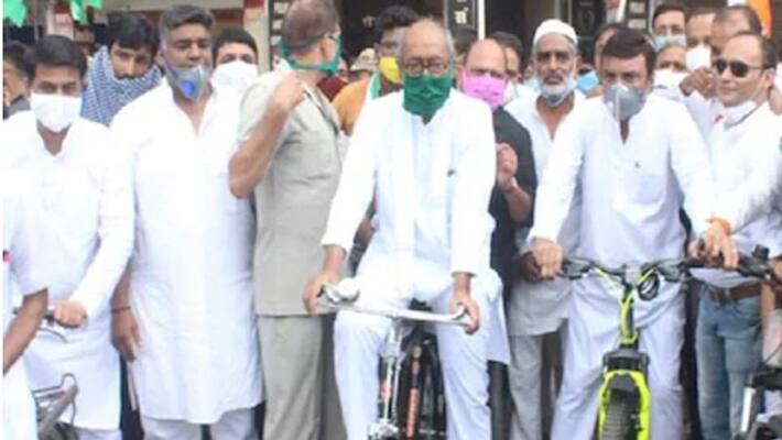 Congress Digvijay Singh for protest Against increasing price fir against 150 congress workers KPY Congress Digvijay Singh for protest Against increasing price fir against 150 congress workers KPY