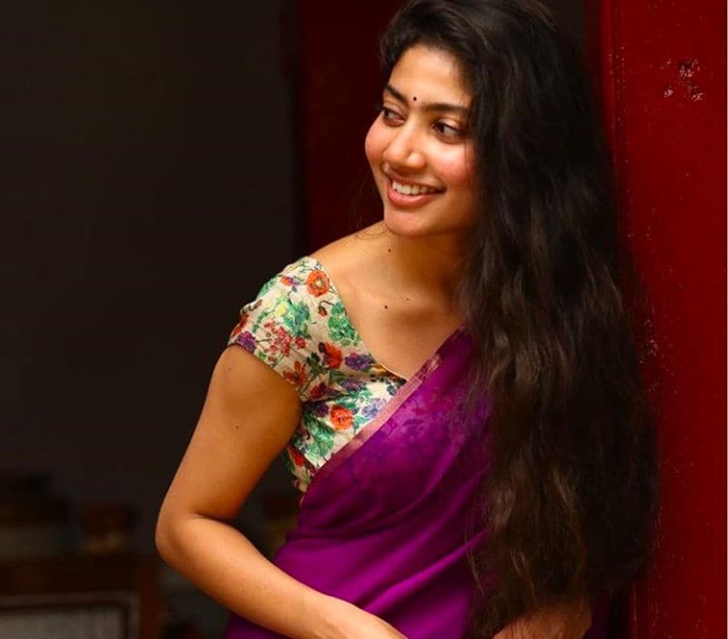 இந்த படத்தில் நானியுடன் நடிக்க போவது இரண்டு ஹீரோயின்களாம். அதில் ஒருவராக சாய் பல்லவியை ஒப்பந்தம் செய்திருக்கிறார்கள். 