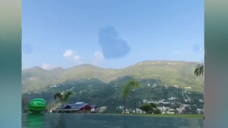 मंडी पहुंचते ही उनको पूरे परिवार के साथ होम क्वारंटीन किया है। बताया जा रहा है कि परिवार के कोविड-19 के सैंपल भी स्वास्थ्य विभाग ने ले लिए हैं, जिसकी रिपोर्ट का इंतजार है।